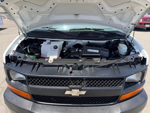 Used 2007 Chevrolet Express 3500 RWD image 36