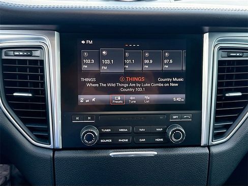 Used 2018 Porsche Macan GTS w/ Premium Package Plus image 16