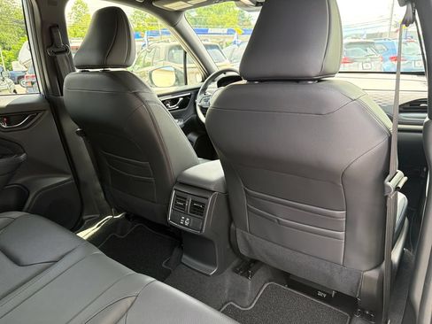 Certified 2025 Subaru Forester Limited AWD/4WD image 37