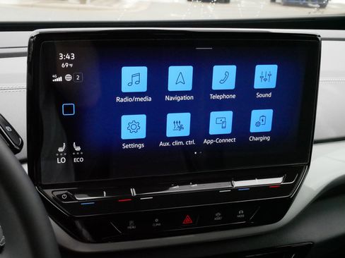 Used 2023 Volkswagen ID.4 Pro S Plus AWD/4WD image 22