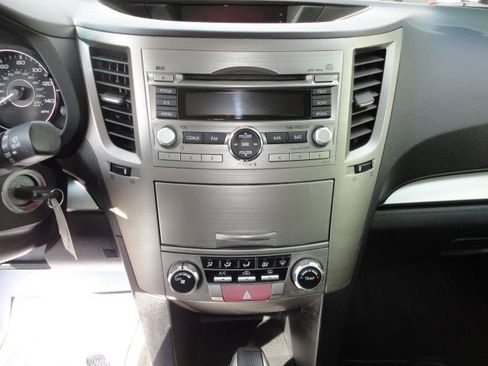 Used 2011 Subaru Outback 2.5i Premium w/ All-Weather Pkg image 6