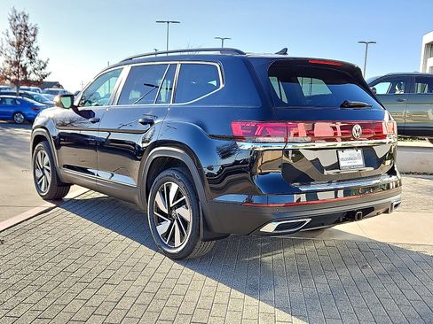 New 2026 Volkswagen Atlas SE image 2