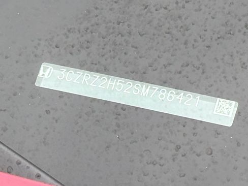 Used 2025 Honda HR-V Sport image 30