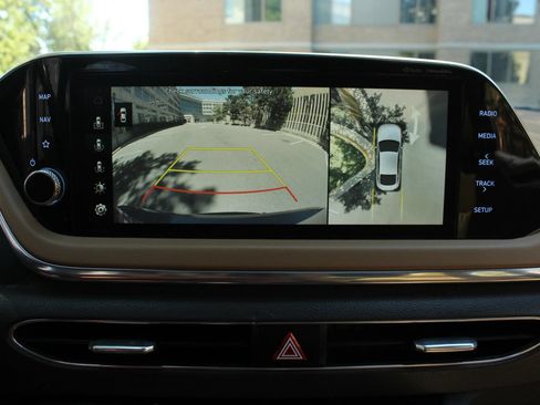 Used 2020 Hyundai Sonata Limited FWD image 36