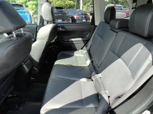 Used 2014 Subaru Forester 2.5i Touring AWD/4WD image 16