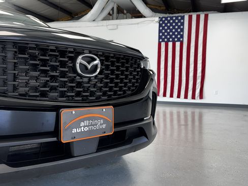 Used 2025 MAZDA CX-50 AWD 2.5 S w/ Premium Package image 11