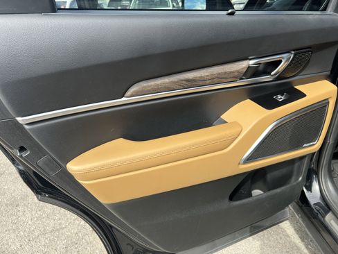 Used 2020 Kia Telluride SX w/ Towing Package image 15