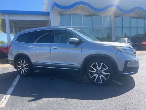 Used 2019 Honda Pilot Touring image 4