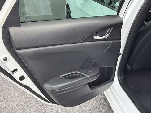 Used 2019 Honda Civic Sport image 16