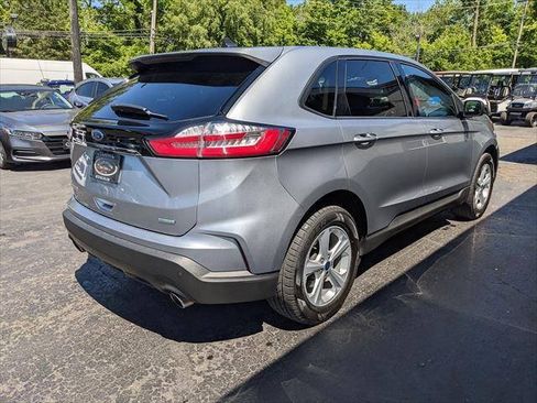Used 2020 Ford Edge SE FWD image 5