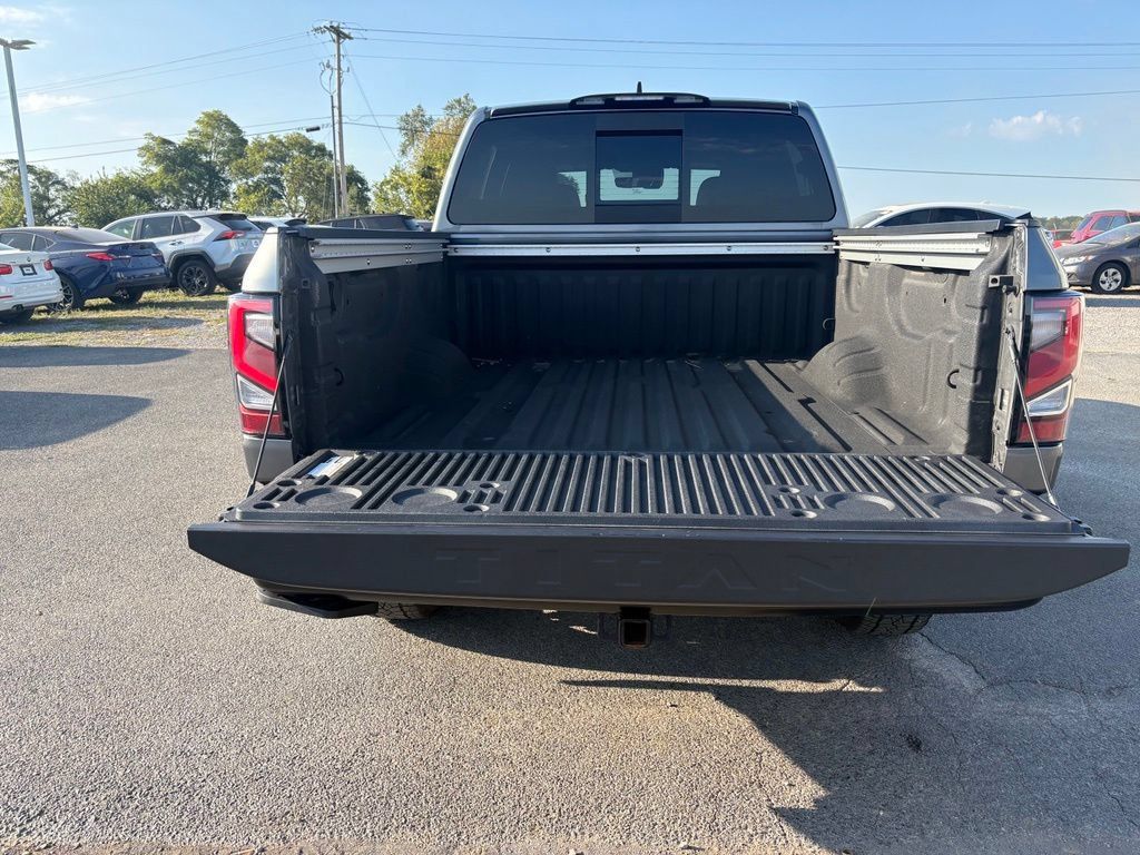 Used 2024 Nissan Titan PRO-4X w/ Pro-4x Utility Package AWD/4WD image 13