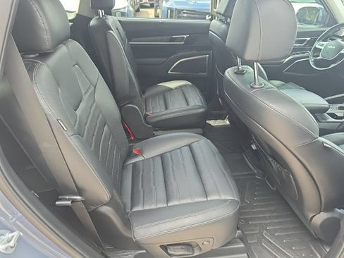 Used 2023 Kia Telluride SX Prestige AWD/4WD image 18