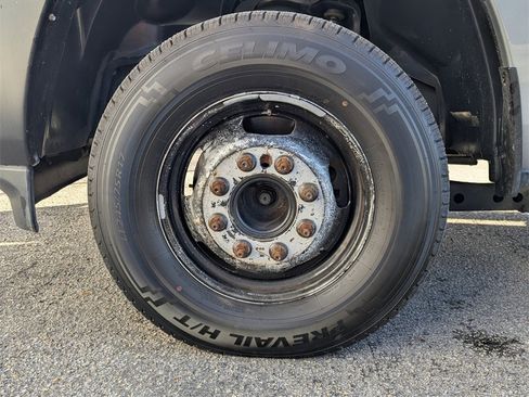 Used 2023 RAM 3500 Tradesman image 9