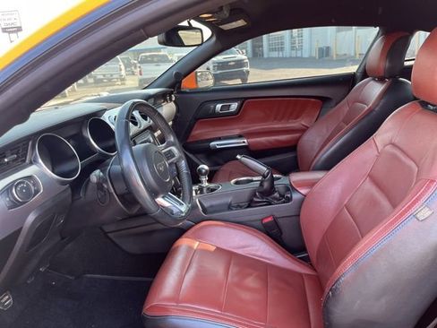 Used 2018 Ford Mustang GT w/ Black Accent Pkg image 8