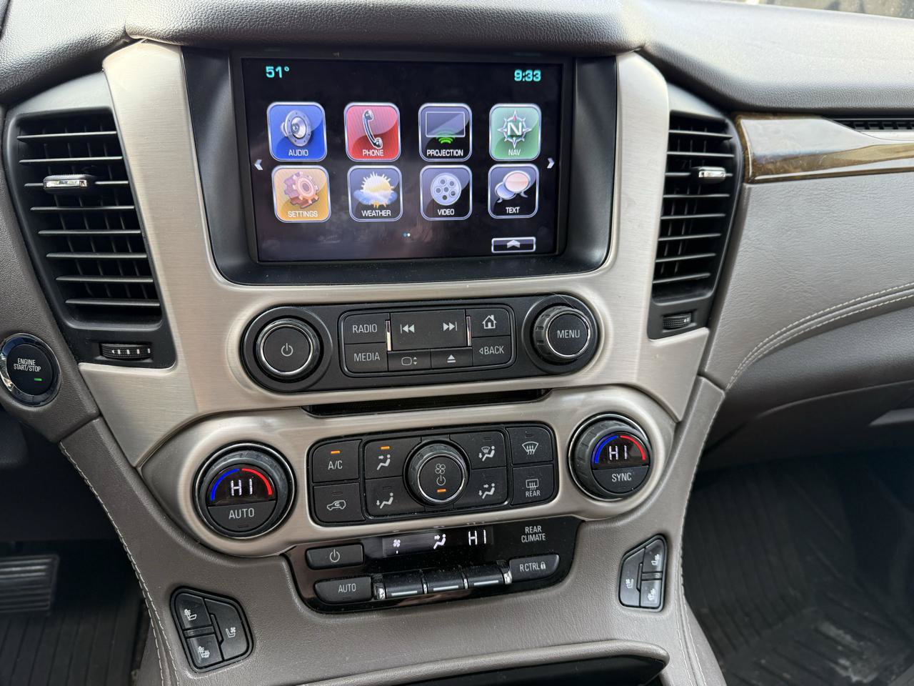 Used 2017 GMC Yukon Denali w/ Open Road Package AWD/4WD image 16