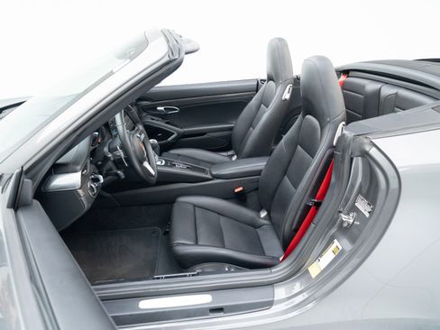 Certified 2017 Porsche 911 Carrera S image 17