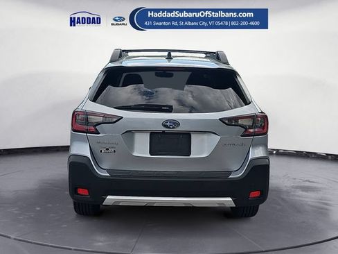Used 2023 Subaru Outback Limited AWD/4WD image 4