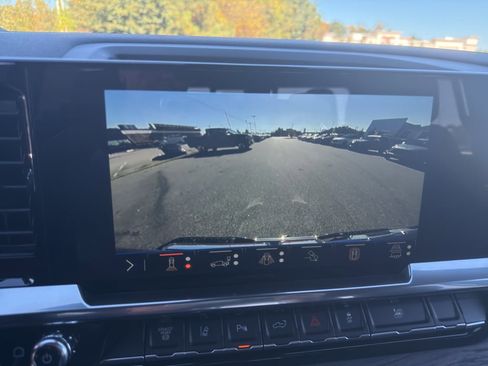 New 2026 GMC Sierra 2500 SLT w/ SLT Convenience Package image 11