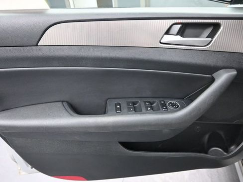 Used 2019 Hyundai Sonata Sport image 12