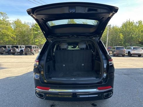 Used 2021 Jeep Grand Cherokee L Overland image 9