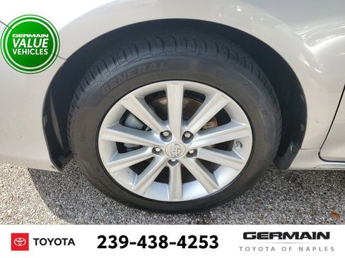 Used 2013 Toyota Camry XLE image 11