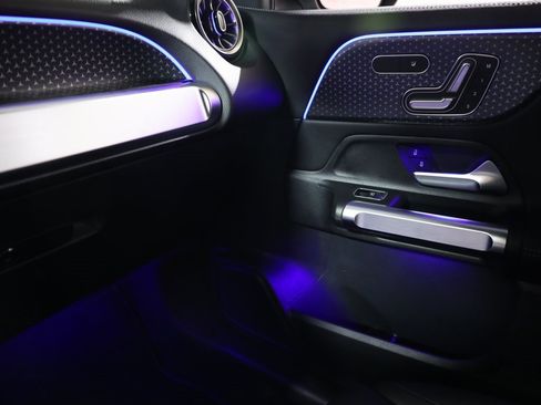 Certified 2025 Mercedes-Benz GLB 250 4MATIC image 58