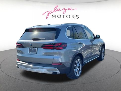 Used 2024 BMW X5 xDrive40i AWD/4WD image 4