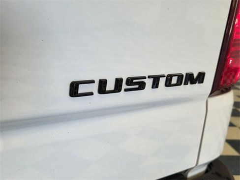 Used 2023 Chevrolet Silverado 1500 Custom image 7