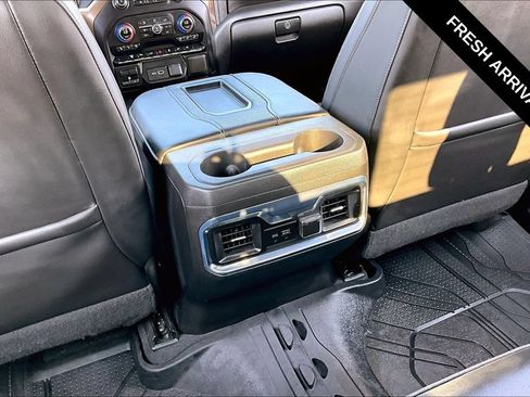 Used 2022 Chevrolet Silverado 2500 High Country AWD/4WD image 12