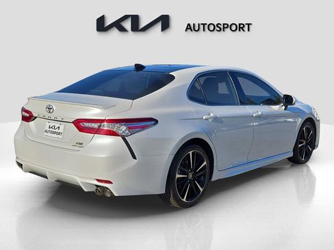 Used 2020 Toyota Camry XSE image 8