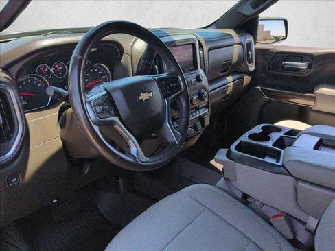 Used 2022 Chevrolet Silverado 1500 LT AWD/4WD image 5