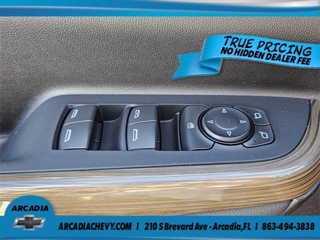 Used 2023 GMC Acadia SLE w/ Driver Convenience Package FWD image 19