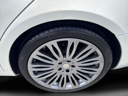 Used 2017 Mercedes-Benz S 550 Sedan image 24