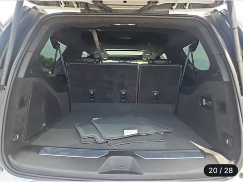 Used 2025 Cadillac Escalade ESV V w/ LPO, ONYX Package AWD/4WD image 14