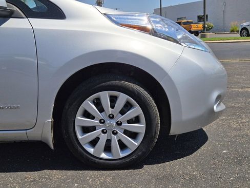 Used 2017 Nissan Leaf S w/ Charge Package FWD image 6