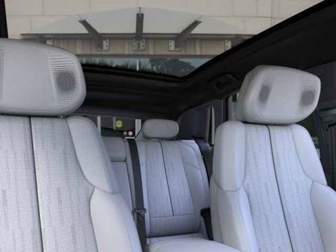 Certified 2023 Cadillac Lyriq 2WD image 24