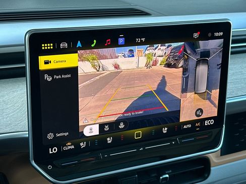 New 2025 Volkswagen ID. Buzz Pro S Plus image 19