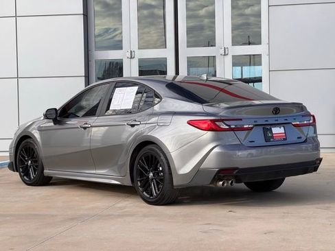 Used 2025 Toyota Camry LE image 27