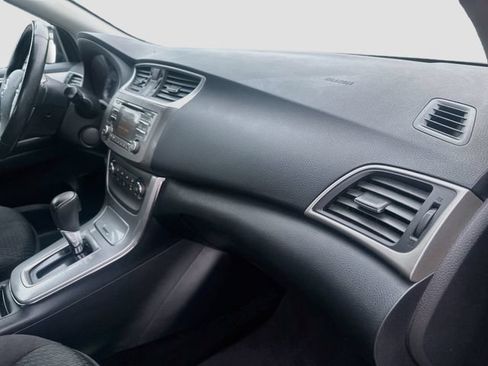 Used 2014 Nissan Sentra SR w/ SR Driver Package FWD image 28
