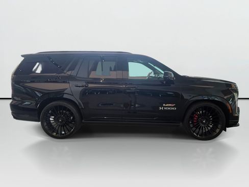 Used 2025 Cadillac Escalade V AWD/4WD image 7
