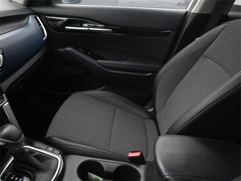 Used 2023 Kia Seltos S w/ Navigation Package image 13