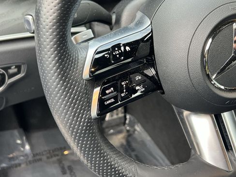 Used 2023 Mercedes-Benz E 450 4MATIC Cabriolet image 34