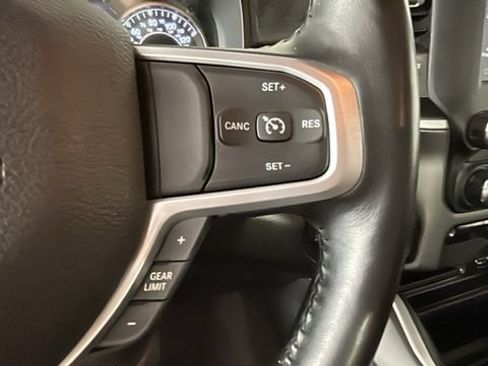 Used 2022 RAM 1500 Big Horn AWD/4WD image 17
