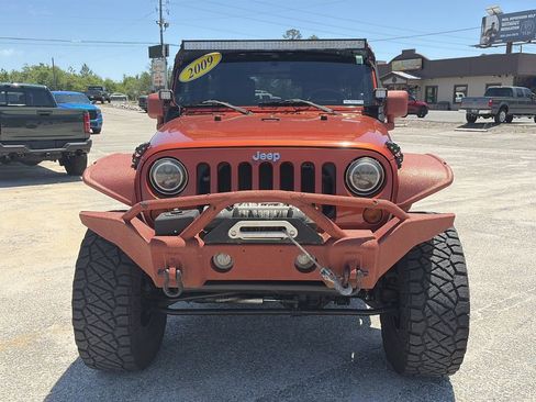 Used 2009 Jeep Wrangler Unlimited Rubicon w/ Dual Top Group AWD/4WD image 10