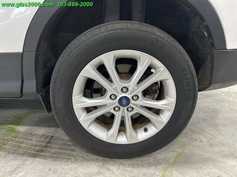 Used 2018 Ford Escape SE AWD/4WD image 16