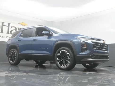 New 2026 Chevrolet Equinox LT w/ LPO, Floor Liner Package FWD image 2