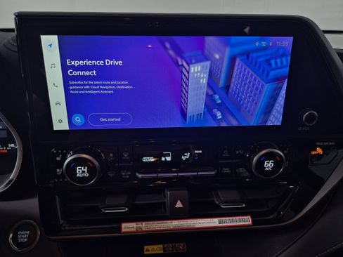 New 2026 Toyota Highlander Limited image 28