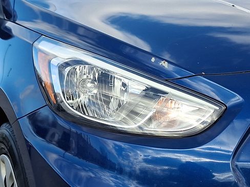 Used 2015 Hyundai Accent GLS w/ Option Group 02 image 10