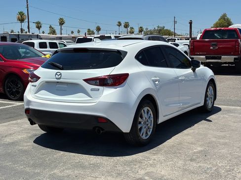 Used 2015 MAZDA MAZDA3 i Touring w/ Technology Package FWD image 9