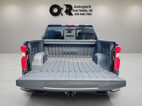Used 2024 Chevrolet Silverado 1500 High Country w/ Midnight Edition AWD/4WD image 8